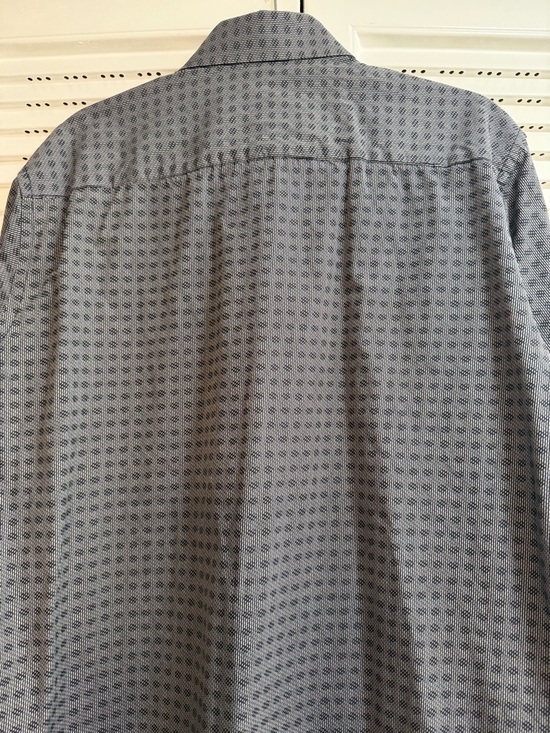 Bugatchi Men's Gray Micro-Pattern Button-Down Shirt - Picture 4 of 4